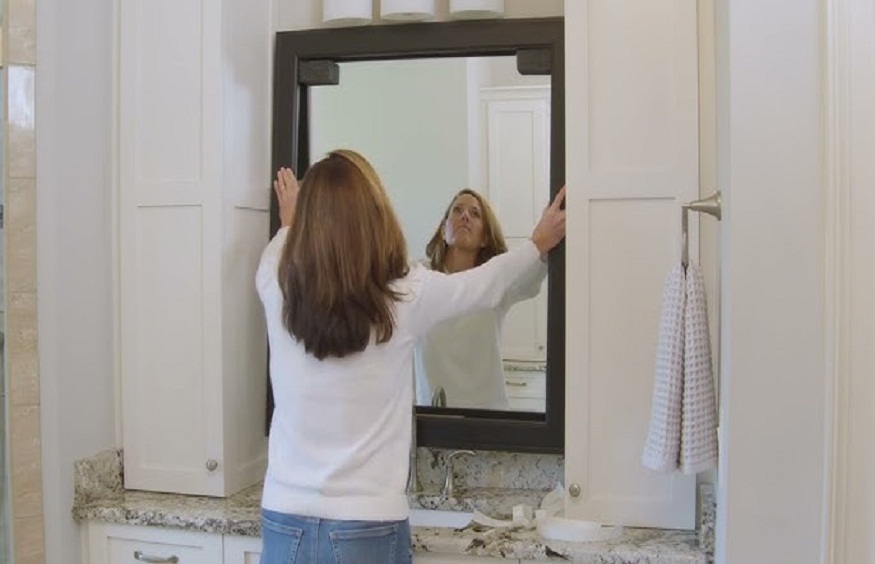 The Benefits of Using a Custom Mirror Frame Kit for Any Room